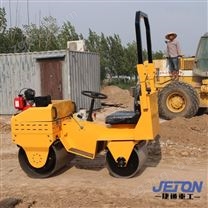 淮安1.0噸雙鋼輪全液壓振動(dòng)座駕式壓路機(jī)